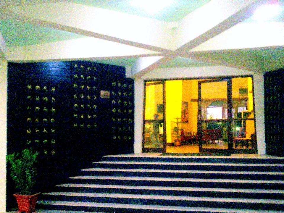 Hotel Bharatpur Ashok Екстериор снимка